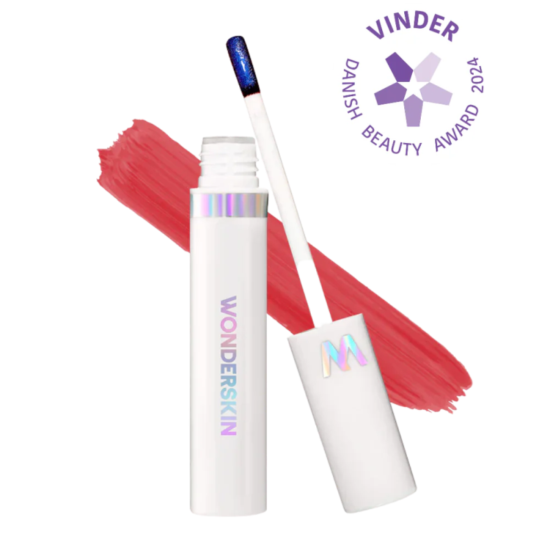 Wonderskin Wonder Blading Læbestift Kit - Hayley Rød